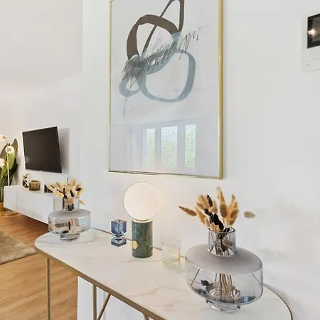 Bright 1br In Limpertsberg With Wifi & Kitchen Apartment