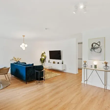 Bright 1br In Limpertsberg With Wifi & Kitchen